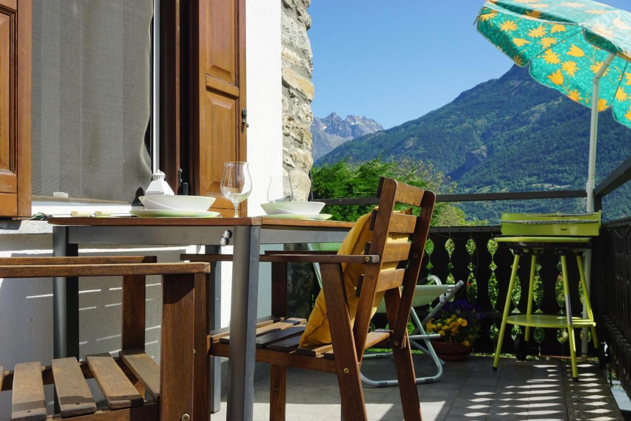 Maison Mey - Cir Vda Gignod 008 Aosta Dış mekan fotoğraf
