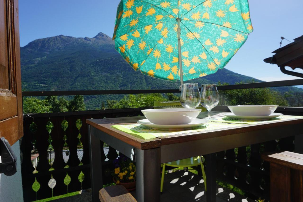Maison Mey - Cir Vda Gignod 008 Aosta Dış mekan fotoğraf