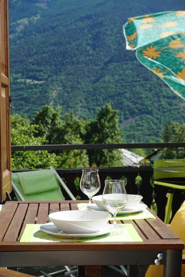 Maison Mey - Cir Vda Gignod 008 Aosta Dış mekan fotoğraf